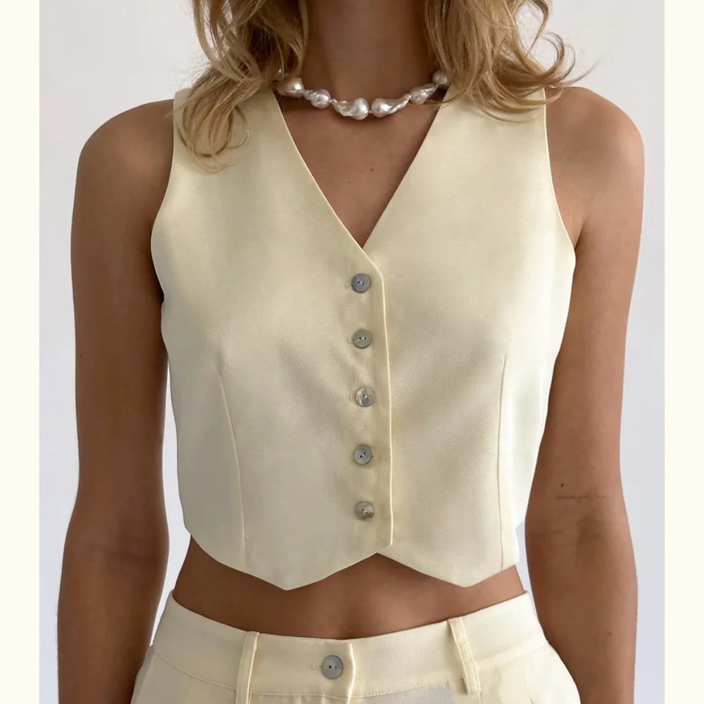 DONNI Crop Vest